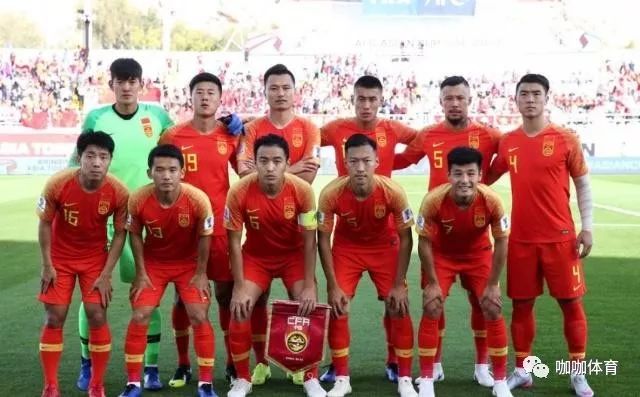 今晚聚焦，国足男足比赛直播——荣耀与挑战并存