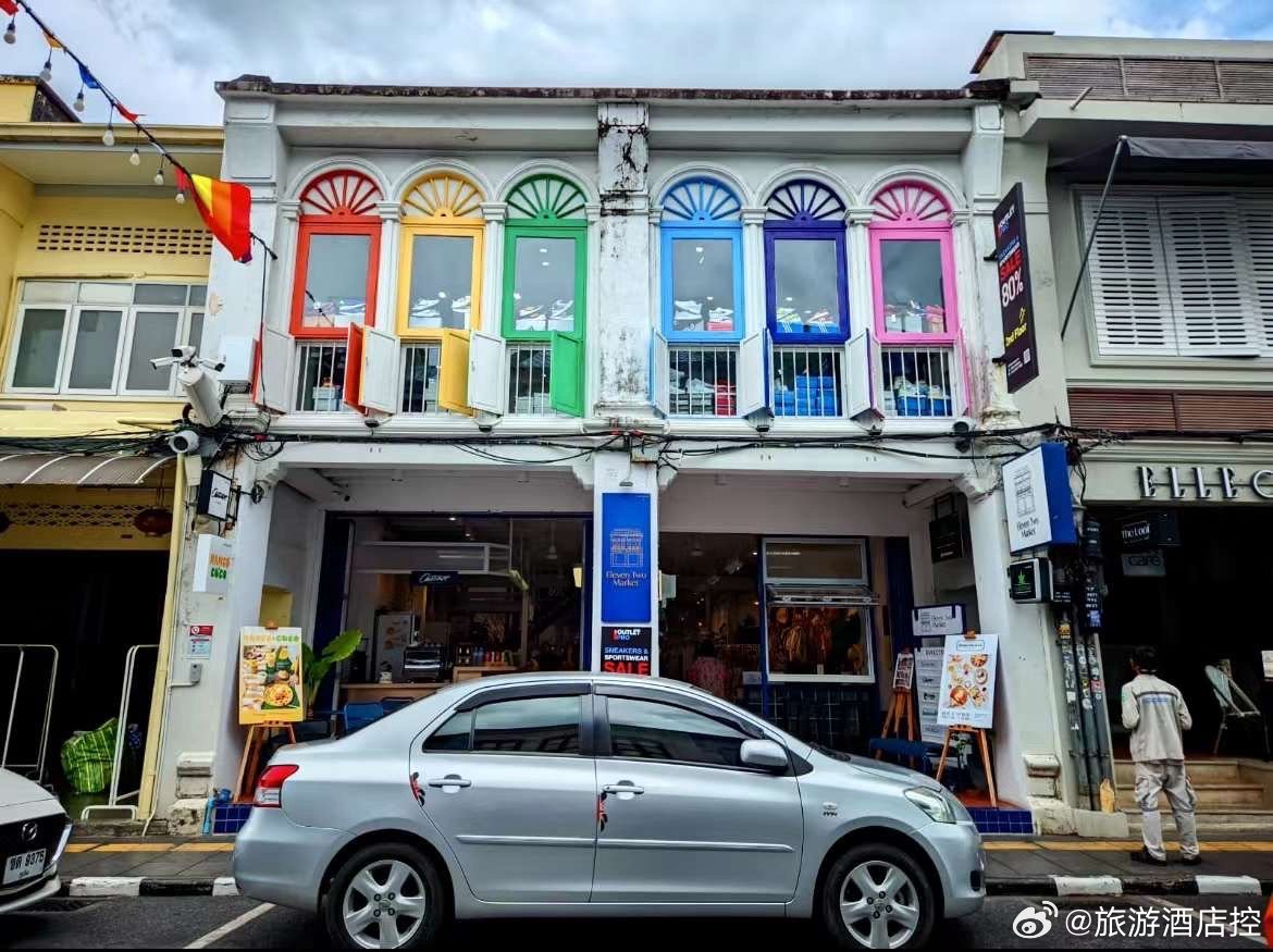 波肖门尾，彩色图库中的城市记忆与文化探索