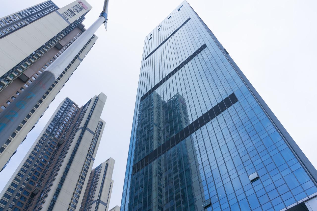 结婚热潮的回暖，多地迎来近年来首次回升结婚人数新低