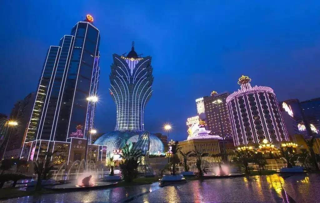 管家婆，一奖、特码与中彩的奥秘2025管家婆一奖一特一中