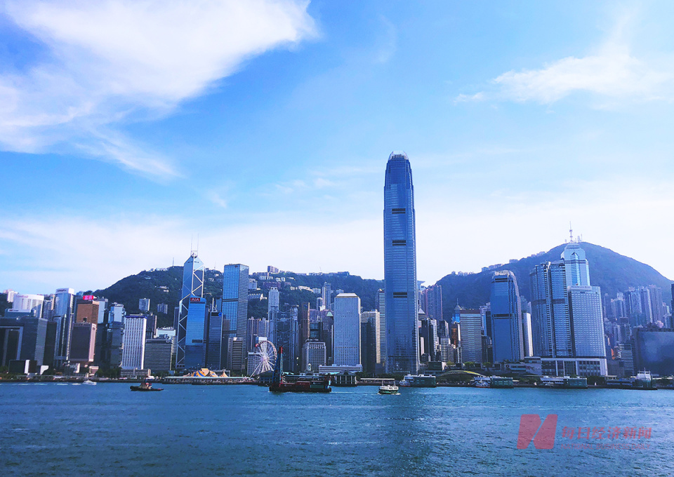 探索香港6合资料大全第87期，2019年蓝月亮的神秘面纱